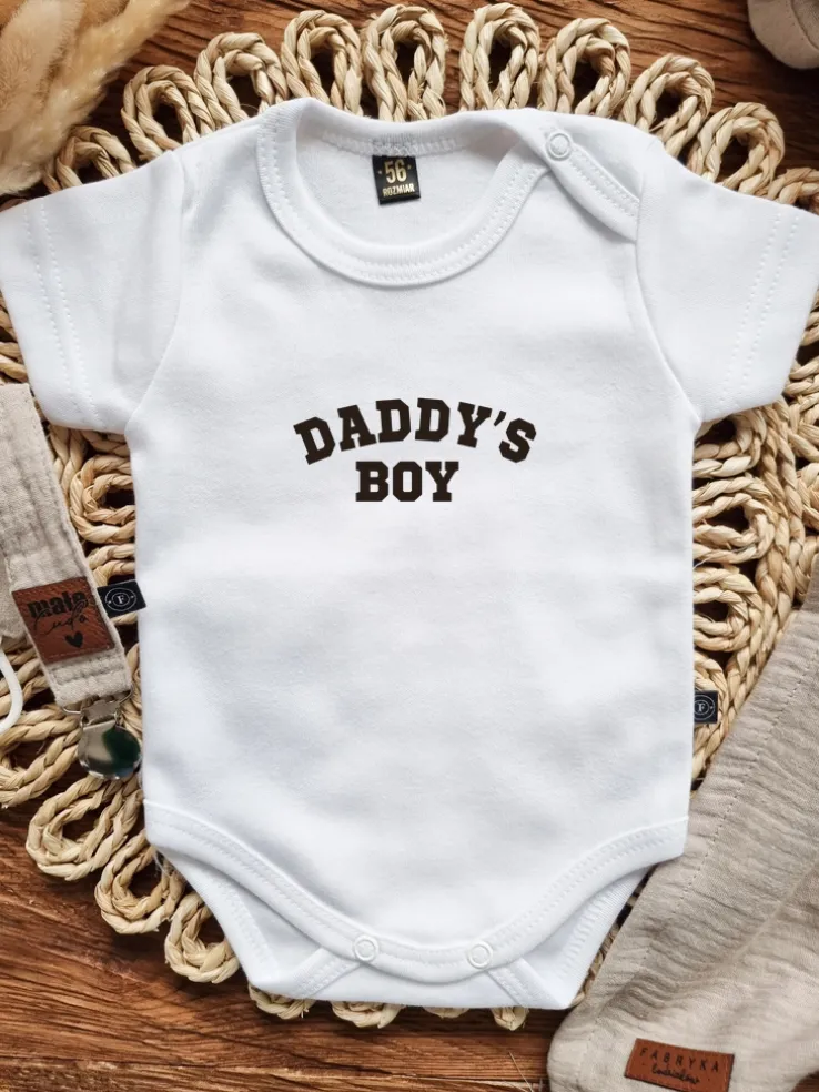 Białe body dla niemowlaka z nadrukiem daddy’s girl/boy