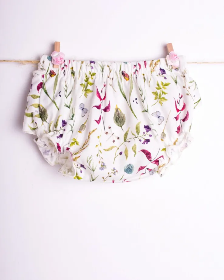 Bloomersy z falbankami na tyle