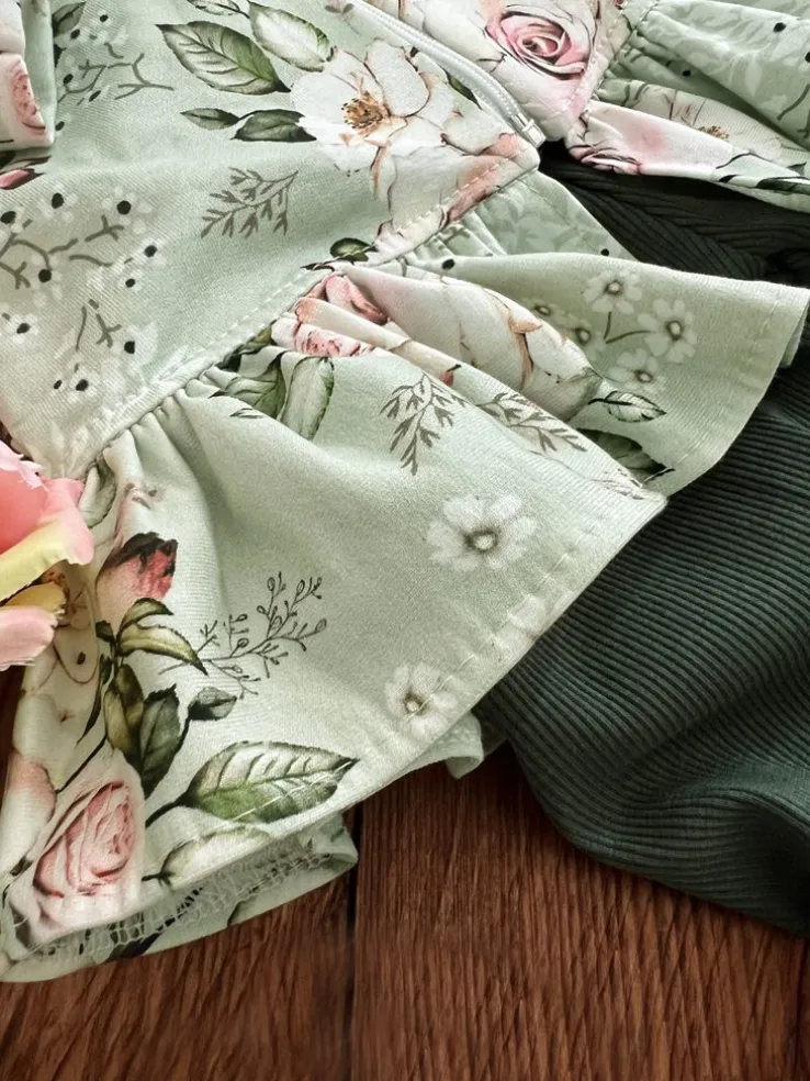 Bluza z baskinką róże na pistacji