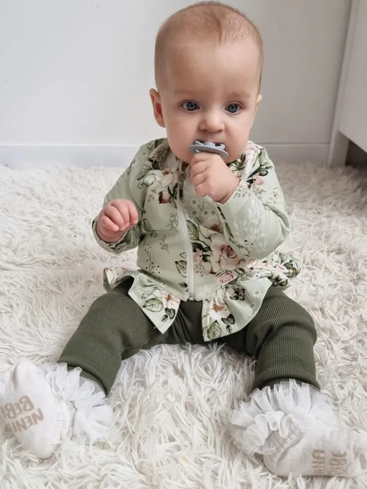 Bluza z baskinką róże na pistacji