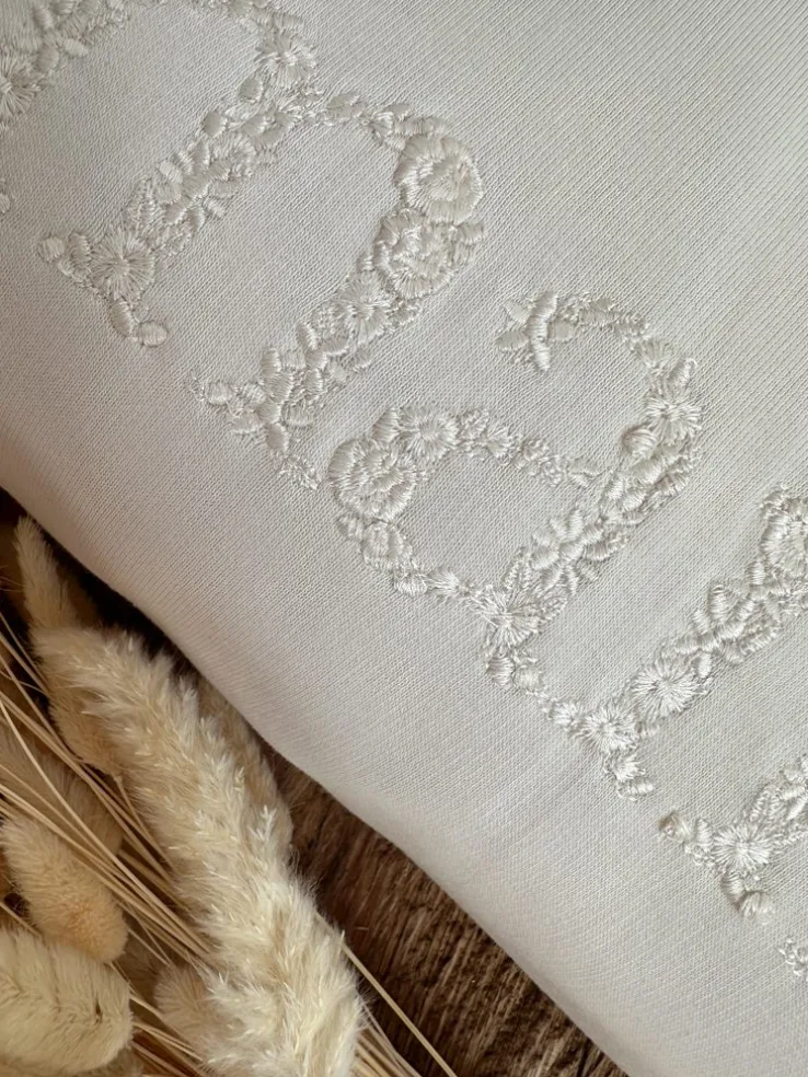 Bluza z kapturem jasny beż z haftem mama