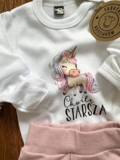 Body/koszulka z jednorożcem chwilę starsza