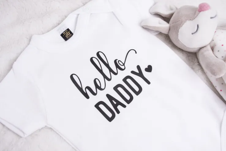 Body lub koszulka z nadrukiem “hello daddy”