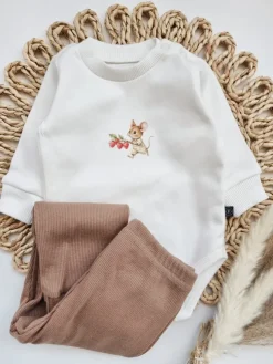 Body niemowlęce myszka z poziomkami
