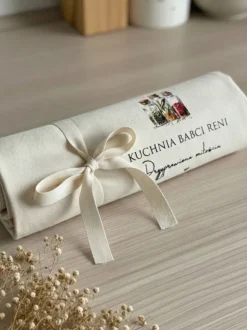 Ściereczka kuchenna z nadrukiem kuchnia przyprawiona miłością