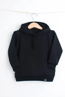 Czarna bluza z kapturem