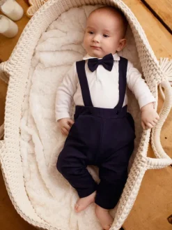 Elegancki komplet dla chłopca body polo + mucha + spodnie z szelkami