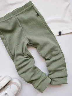 Getry prążkowane pistacjowe