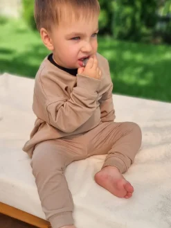 Kawowy komplet dresowy misio na rowerze bluza + spodnie