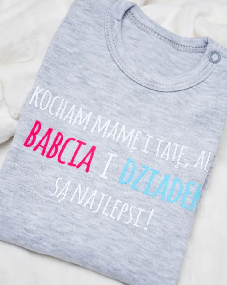 “Kocham mamę i tatę, ale babcia i dziadek są najlepsi”