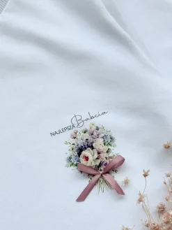 Koszulka damska najlepsza babcia fioletowy bukiet ze wstążką