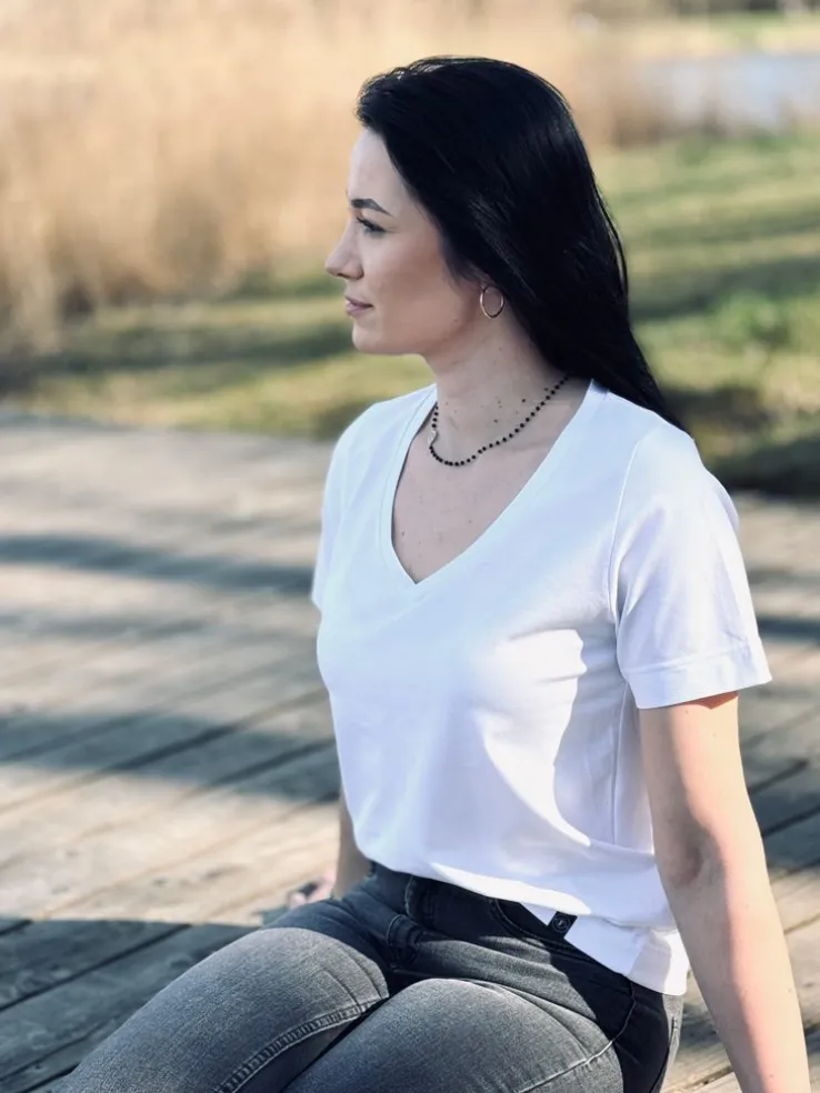 Koszulka damska z dekoltem w serek najlepsza mama