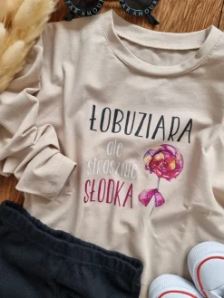 Koszulka dziecięca z nadrukiem strasznie słodka