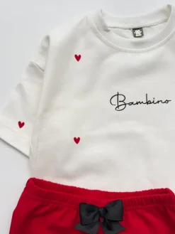 Koszulka dziecięca z nadrukiem serduszek Bambino