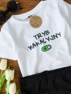 Koszulka dziecięca z nadrukiem tryb wakacyjny