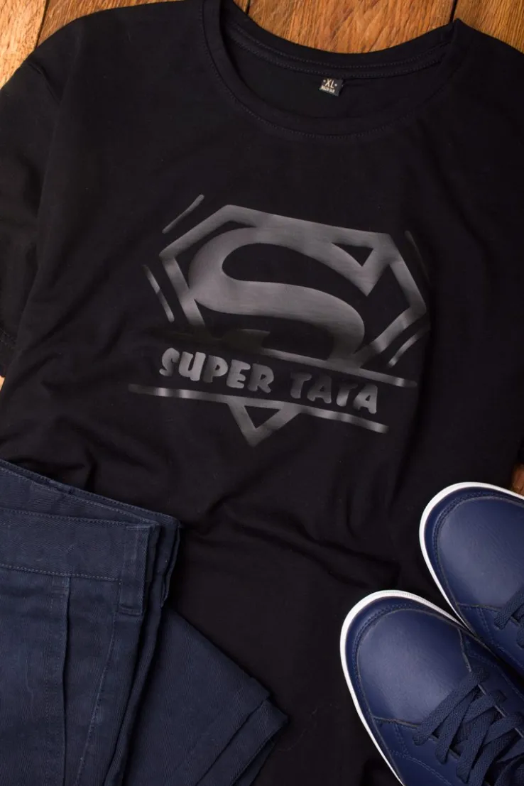 Koszulka męska z czarnym nadrukiem super tata