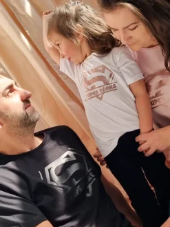 Koszulka z nadrukiem super córka