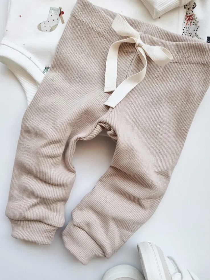 Legginsy niemowlęce prążkowane jasny beż