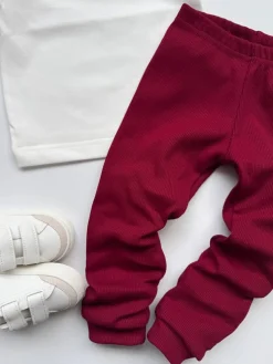 Legginsy niemowlęce prążkowane czerwone