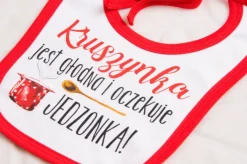 Śliniak z nadrukiem kruszynka jest głodna