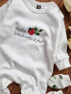 Pajac niemowlęcy mała biedroneczka
