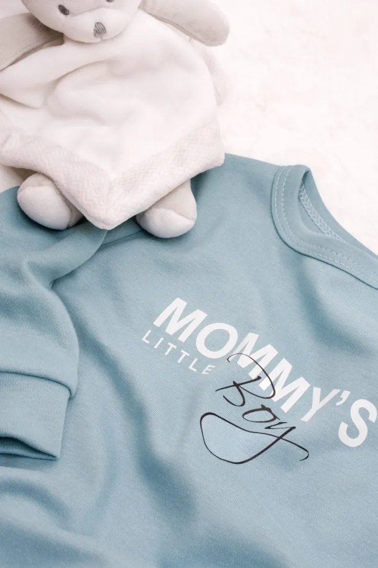 Pajac niemowlęcy niebieski z nadrukiem mommy’s little boy