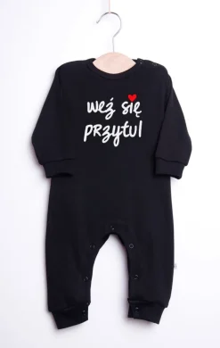 Pajac niemowlęcy z nadrukiem “weź się przytul”