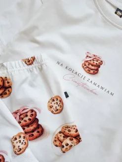 Piżama dla dziecka z nadrukiem na kolację zamawiam ciasteczka
