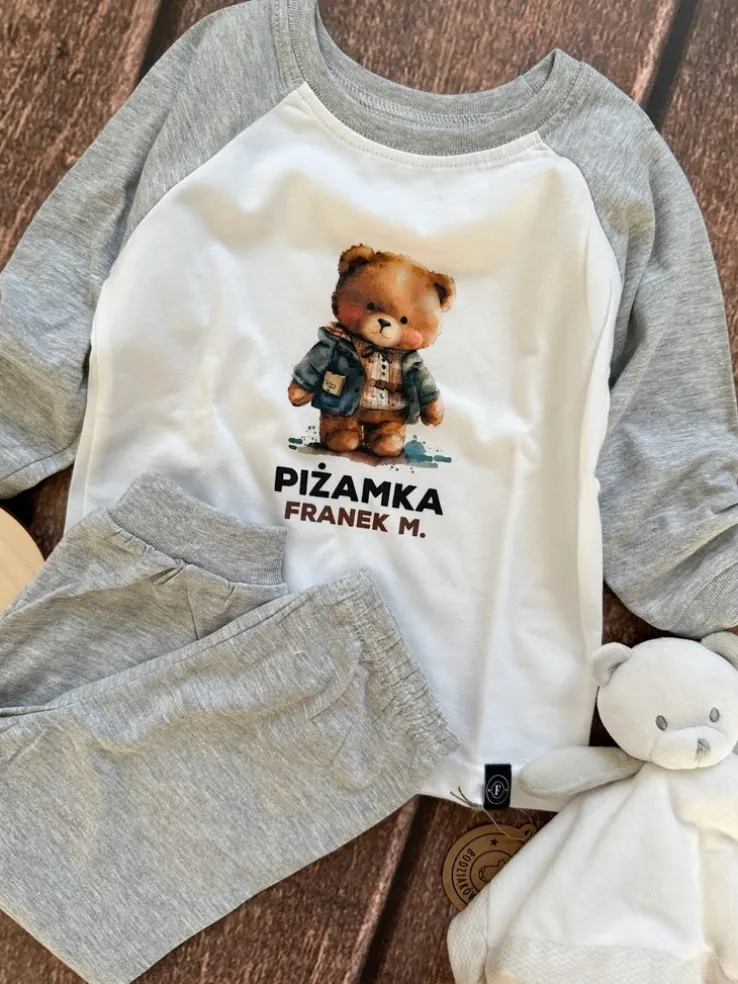 Piżama dziecięca z nadrukiem misia z imieniem
