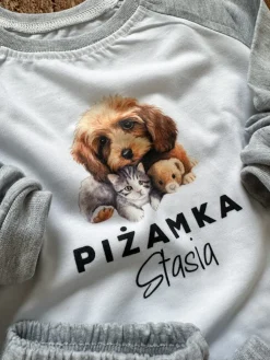 Piżama dziecięca z nadrukiem słodkich zwierzątek