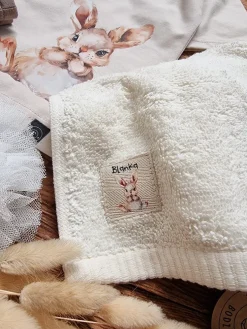 Ręcznik ecru uroczy zajączek + imię
