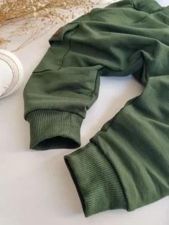 Spodnie dla chłopca typu baggy butelkowa zieleń