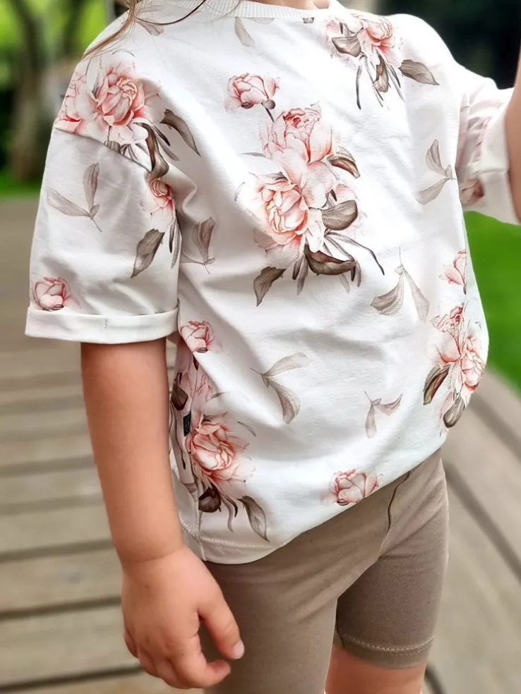 T-shirt dziecięcy delikatne kwiaty