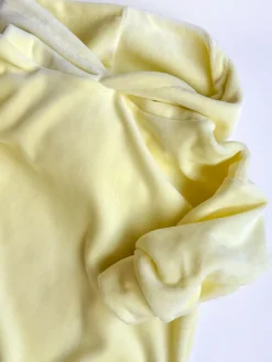 Welurowa bluza dziecięca z kapturem cytrynowa