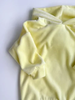 Welurowa bluza dziecięca z kapturem cytrynowa