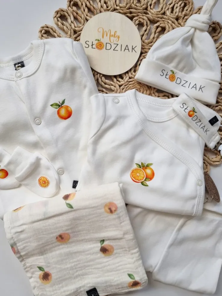 Zestaw wyprawkowy dla niemowlaka 10 el. pomarańcze